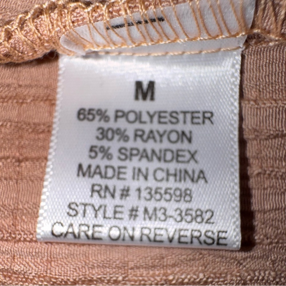 Cure Off-Shoulder puffy sleeve Blouse in Blush Pink-tan. Size Medium. EUC. - Picture 5 of 9